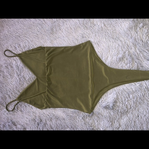 Ootd fash olive green bodysuit - Picture 3 of 4